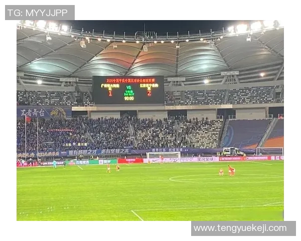 阿赫利与中国球队对决展现足球魅力与文化交流的精彩碰撞