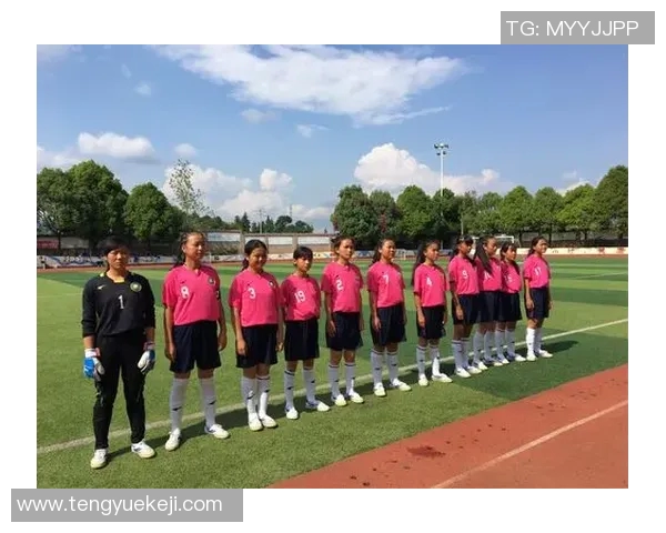 智利大学与圣安路的激烈对决展现足球魅力与青春激情