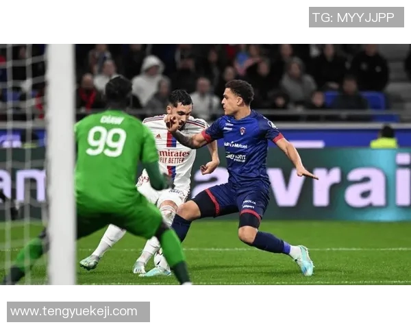 里昂对阵贝西克的精彩对决分析与赛后点评 里昂对阵贝西克的精彩对决分析与赛后点评