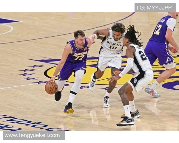 2017年湖人与马刺激战回顾:经典对决与精彩瞬间盘点 2017年湖人与马刺激战回顾:经典对决与精彩瞬间盘点