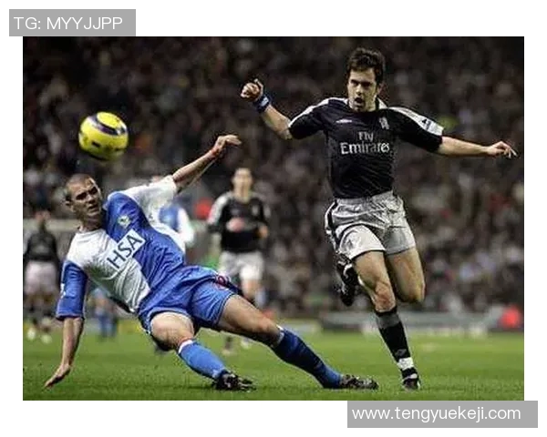 雷丁与布城的激烈对决展现足球魅力与战术智慧的完美结合